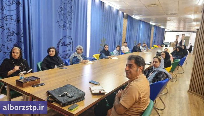 کارگاه آموزشی اظهارنامه مالیاتی و سامانه مودیان در پارک علم و فناوری البرز جهاددانشگاهی برگزار شد